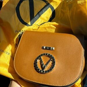 VALENTINO BY MARIO VALENTINO
Josette Pal Leather Crossbody Bag